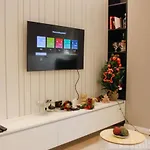 Roza's Center تيرانا