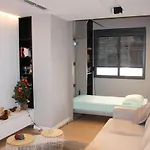 Roza's Center * טיראנה