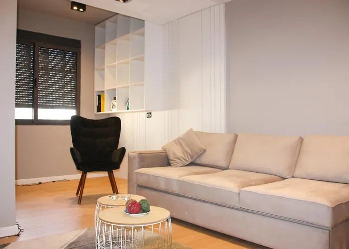 Roza's Center Apartment Tirana