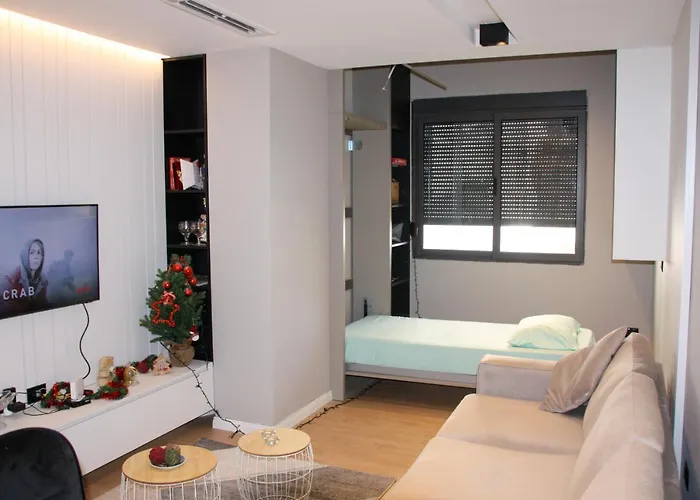 Roza's Center * Tirana