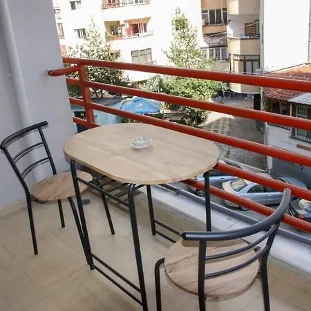 Roza's Center Daire Tiran